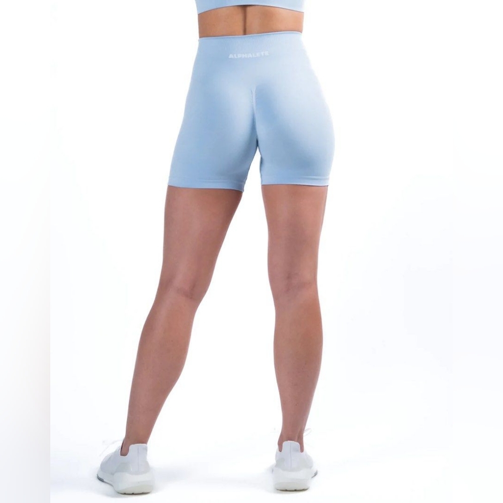 Alphalete Amplify Shorts Ice Blue
